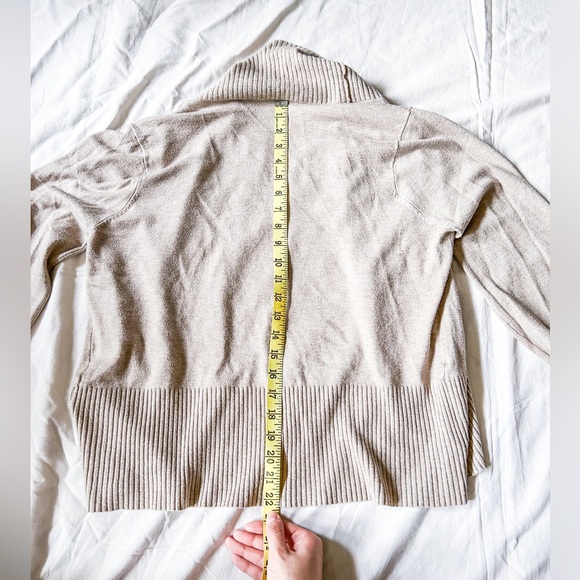 Essentials Milano Cardigan (Size: L) - Picture 13 of 13